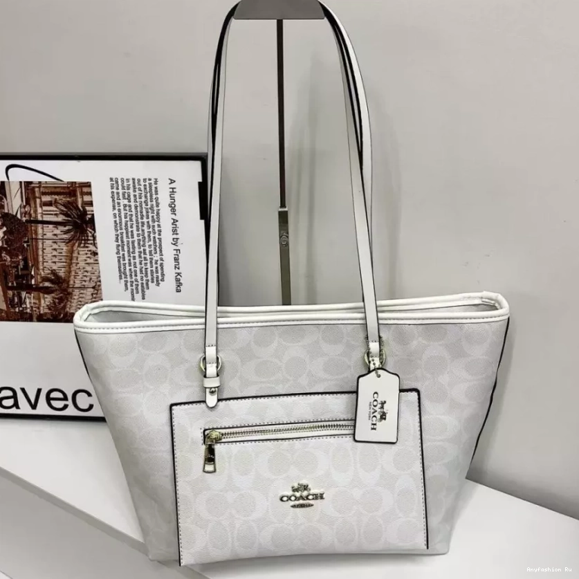 Coach For Reliable Women Handbags 8225 1228